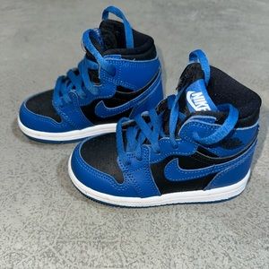 Jordan 1 Retro High OG “Royal Reimagined” - size 7 - worn once